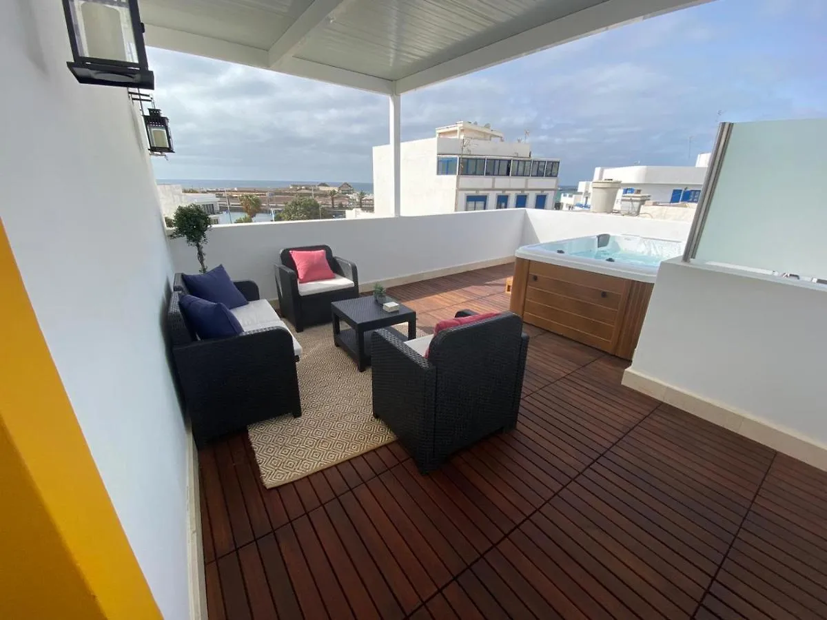 Lantia Rooftop House Hostel Arrecife  Spain